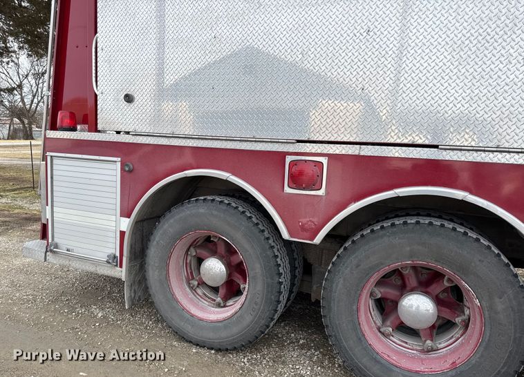 image for item DZ4299 1987 White quint fire truck