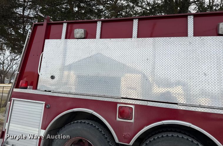 image for item DZ4299 1987 White quint fire truck