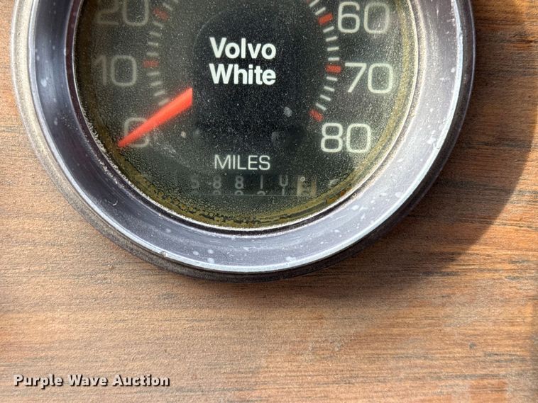 image for item DZ4299 1987 White quint fire truck