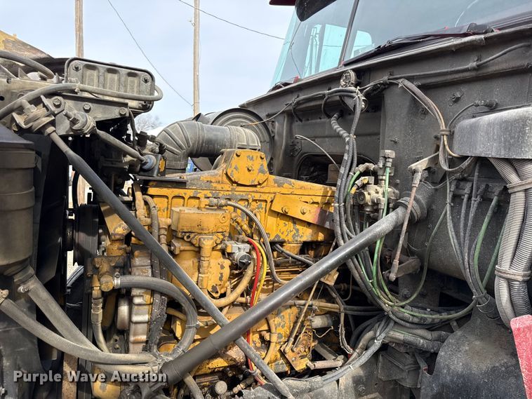 image for item DZ4299 1987 White quint fire truck