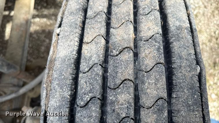 image for item DZ4299 1987 White quint fire truck