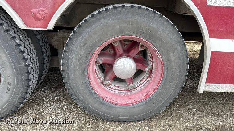 image for item DZ4299 1987 White quint fire truck