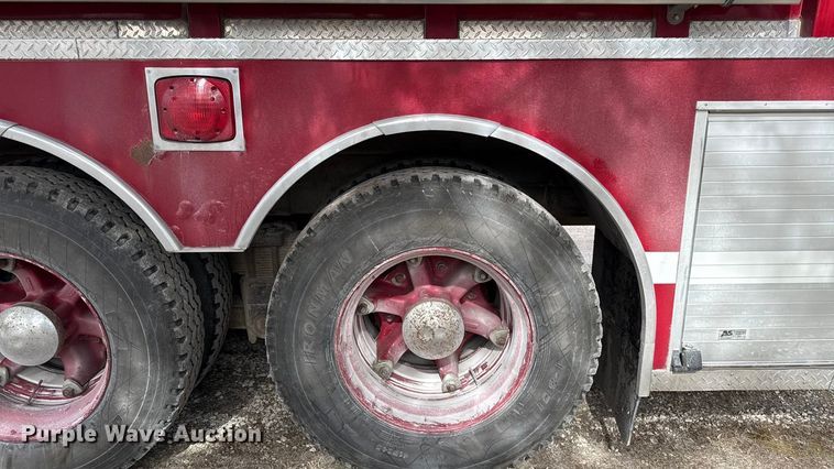 image for item DZ4299 1987 White quint fire truck