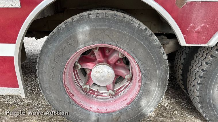 image for item DZ4299 1987 White quint fire truck