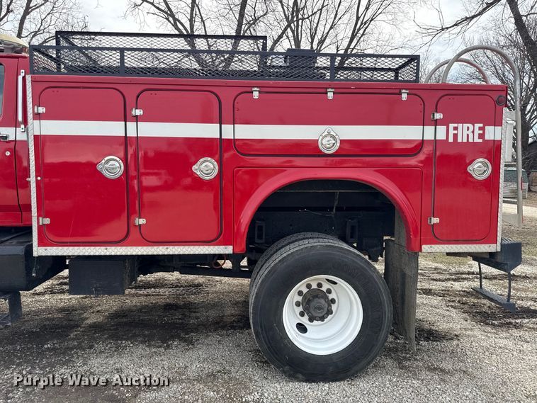 image for item DZ4300 1999 Ford F800 quint fire truck