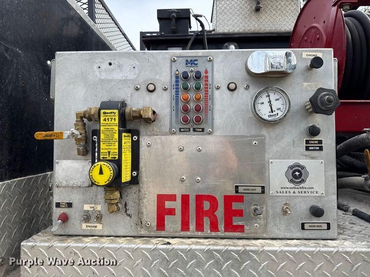 image for item DZ4300 1999 Ford F800 quint fire truck