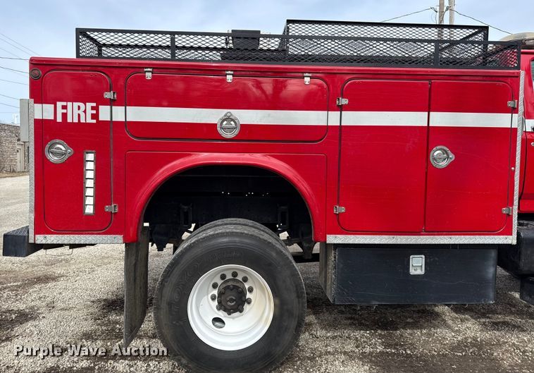 image for item DZ4300 1999 Ford F800 quint fire truck