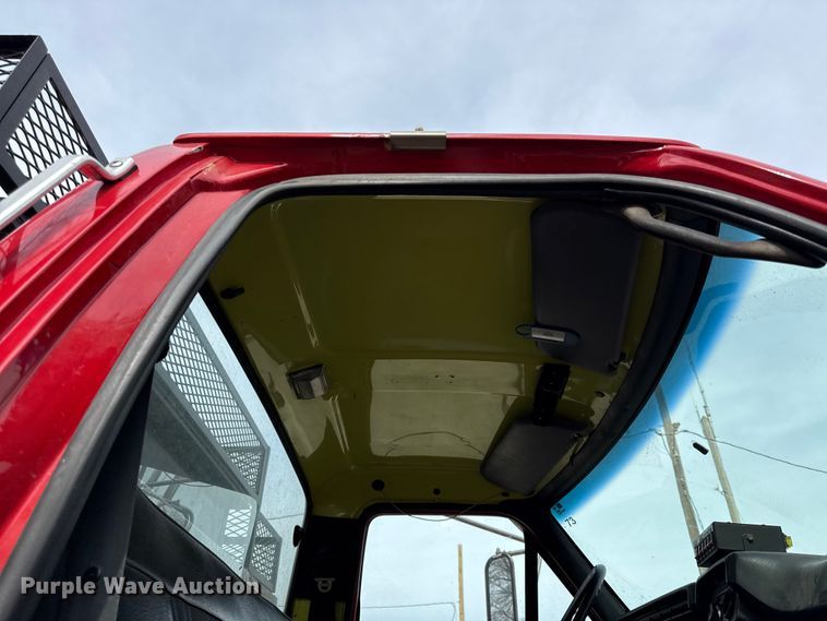 image for item DZ4300 1999 Ford F800 quint fire truck