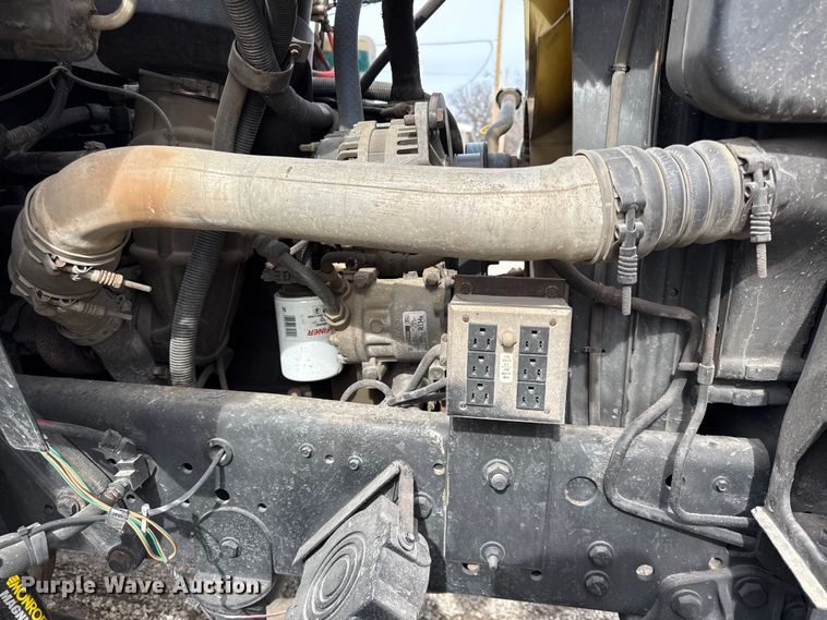 image for item DZ4300 1999 Ford F800 quint fire truck