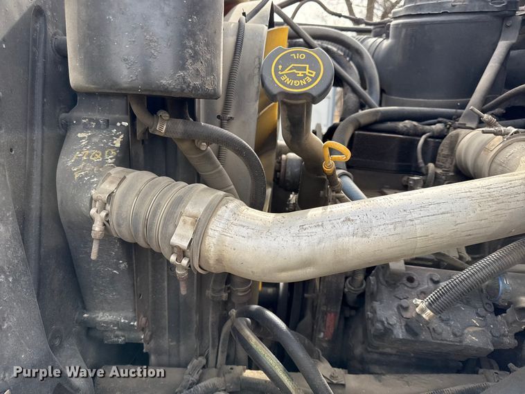 image for item DZ4300 1999 Ford F800 quint fire truck