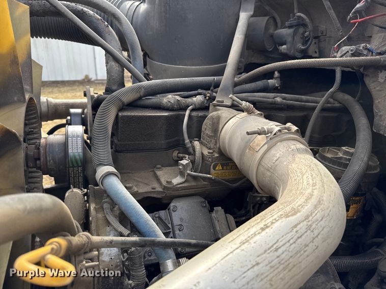 image for item DZ4300 1999 Ford F800 quint fire truck