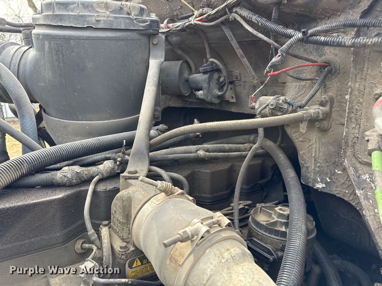 image for item DZ4300 1999 Ford F800 quint fire truck