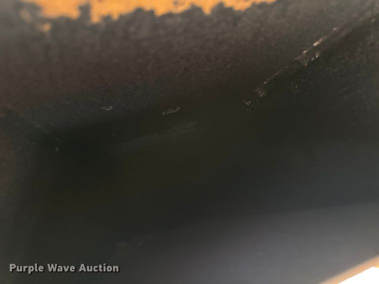 image for item DZ5014 Vermeer BC935 wood chipper