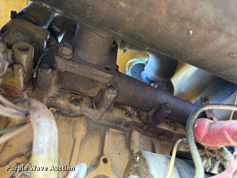 image for item DZ5014 Vermeer BC935 wood chipper