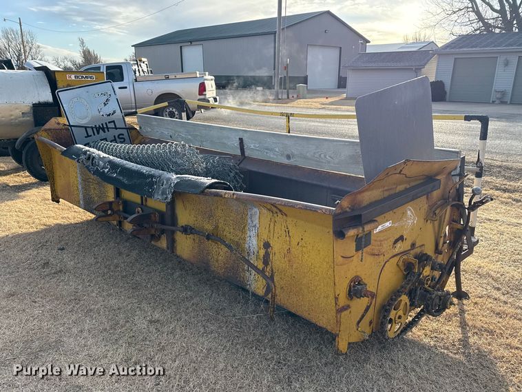 image for item DZ5017 Buckeye chip spreader