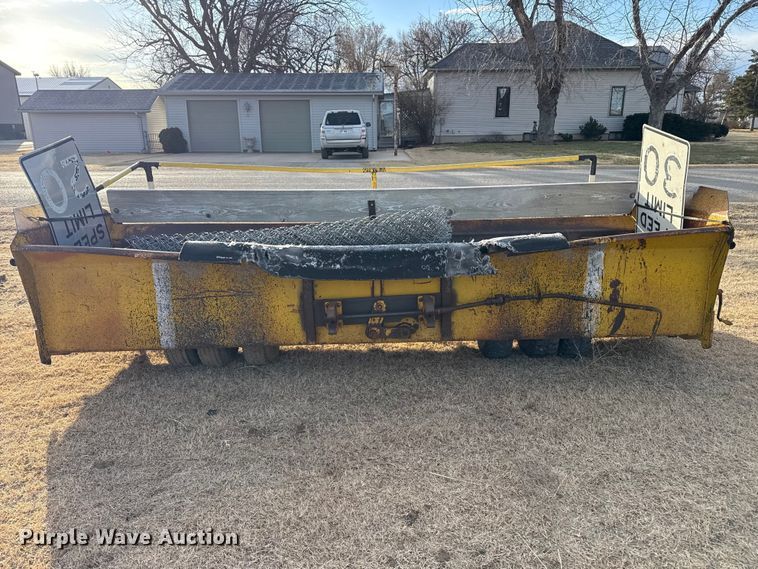 image for item DZ5017 Buckeye chip spreader