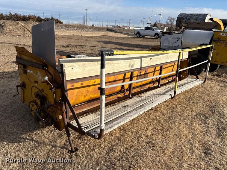 image for item DZ5017 Buckeye chip spreader