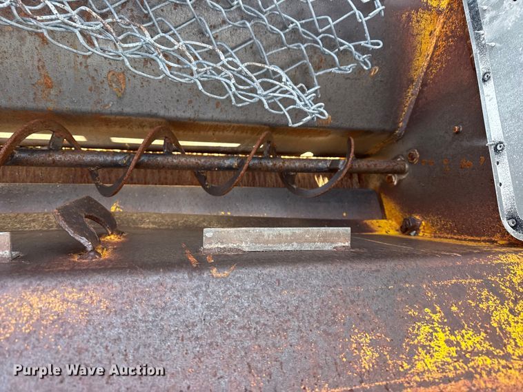 image for item DZ5017 Buckeye chip spreader