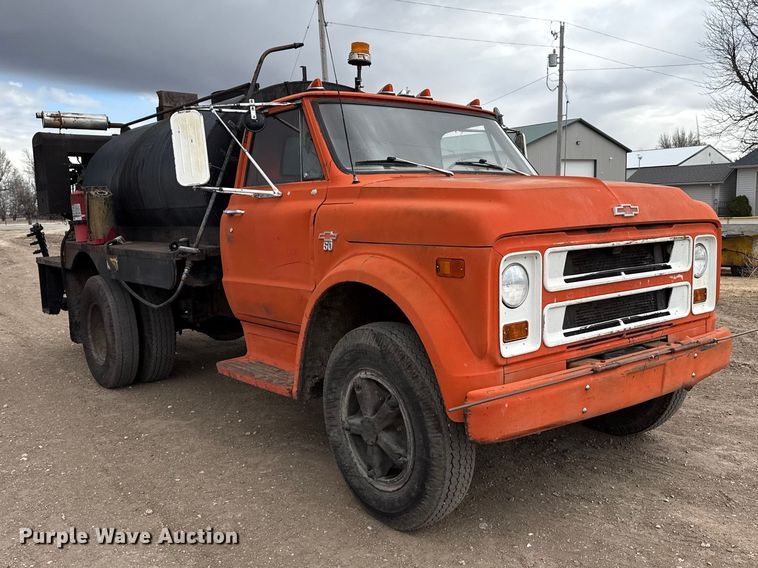 image for item DZ5018 1968 Chevrolet 60 oil distributor truck