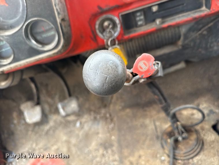 image for item DZ5018 1968 Chevrolet 60 oil distributor truck