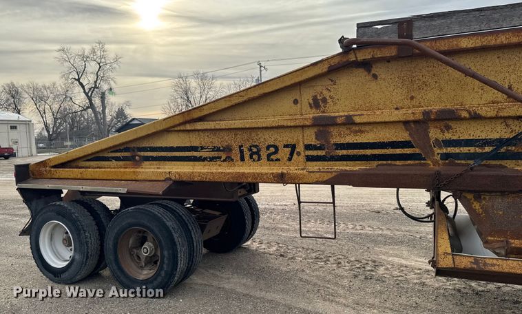 image for item EA2225 1988 Load King  1827 bottom dump trailer