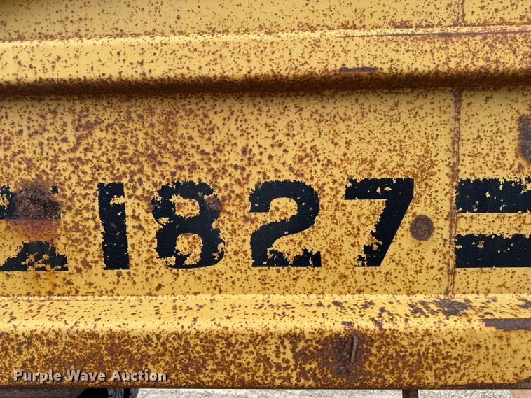 image for item EA2225 1988 Load King  1827 bottom dump trailer