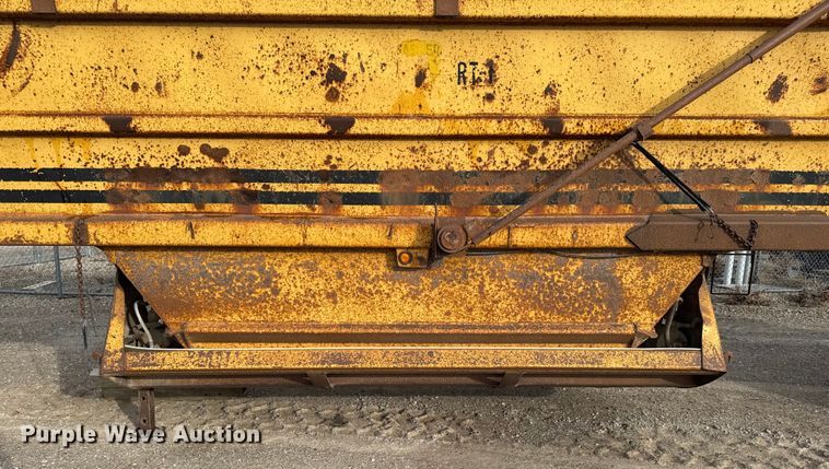 image for item EA2225 1988 Load King  1827 bottom dump trailer