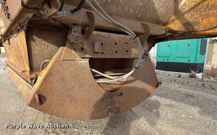 image for item EA2225 1988 Load King  1827 bottom dump trailer