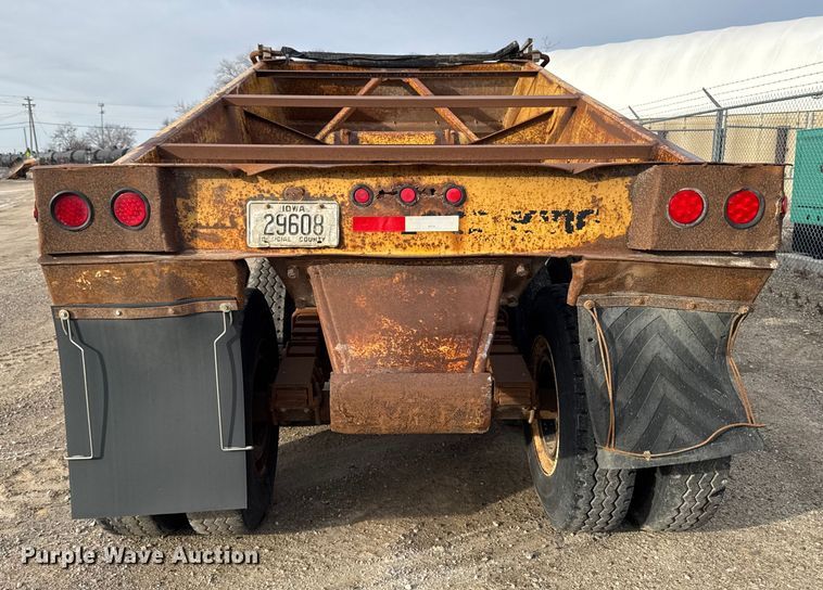 image for item EA2225 1988 Load King  1827 bottom dump trailer