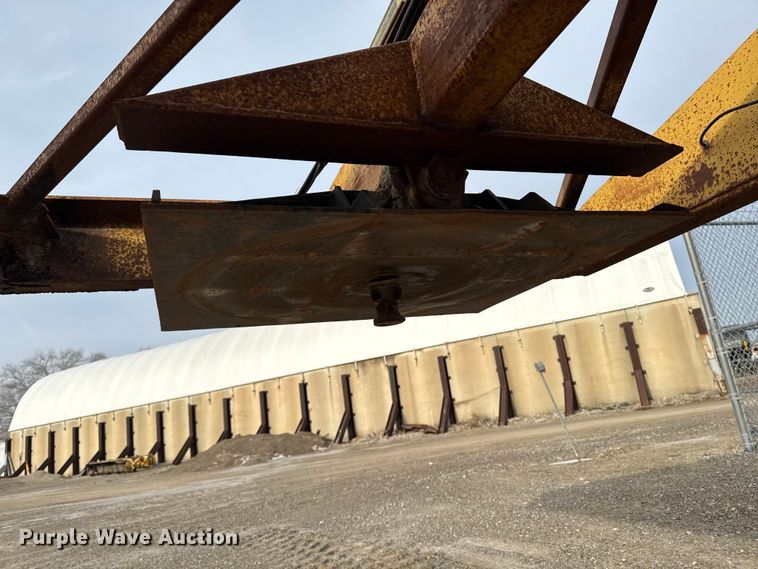 image for item EA2225 1988 Load King  1827 bottom dump trailer