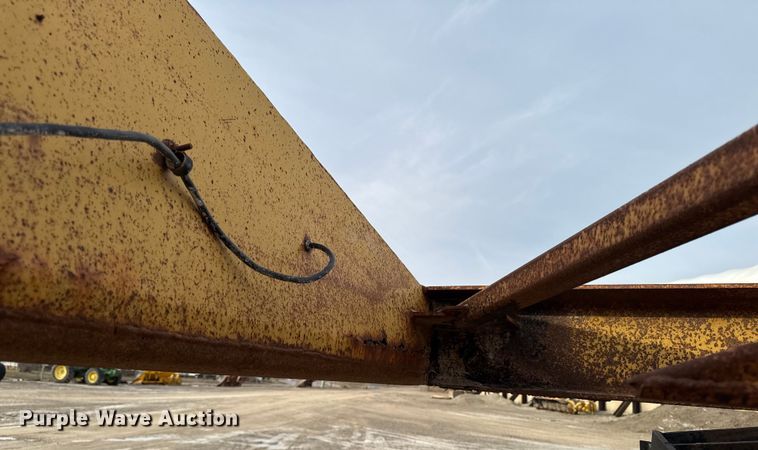 image for item EA2225 1988 Load King  1827 bottom dump trailer