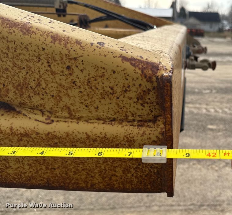 image for item EA2225 1988 Load King  1827 bottom dump trailer