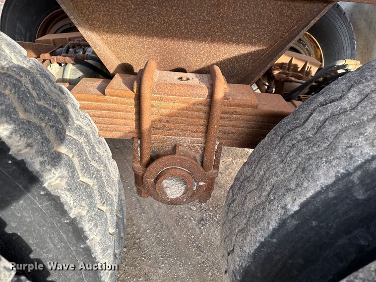 image for item EA2225 1988 Load King  1827 bottom dump trailer