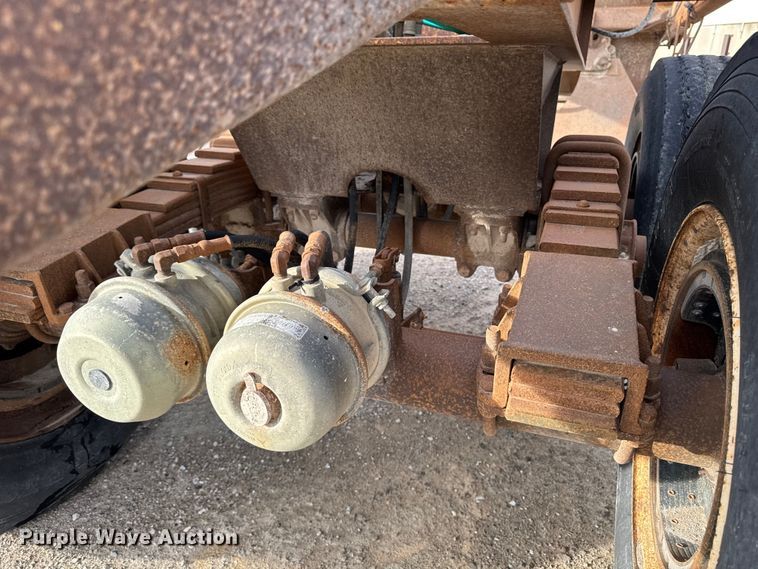 image for item EA2225 1988 Load King  1827 bottom dump trailer