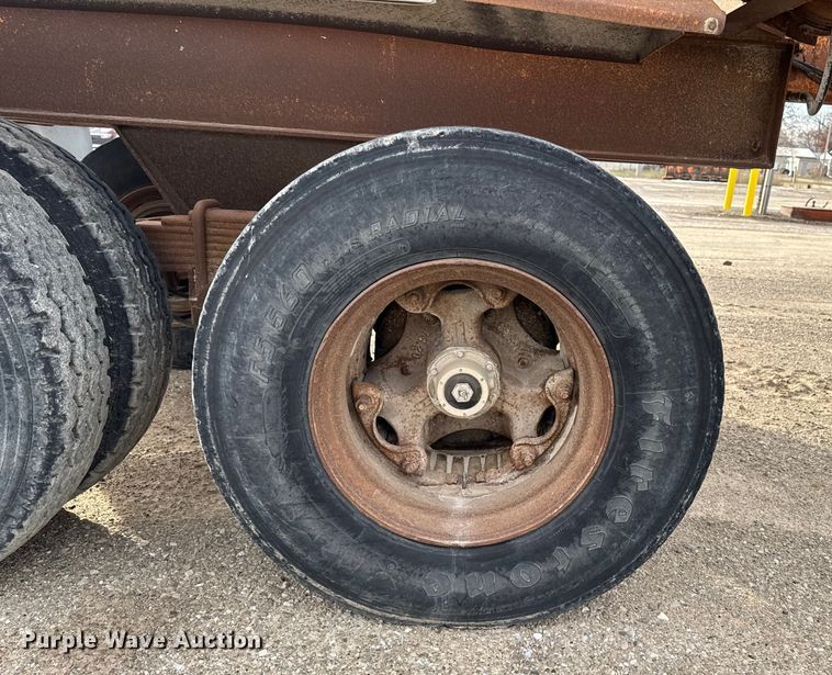 image for item EA2225 1988 Load King  1827 bottom dump trailer