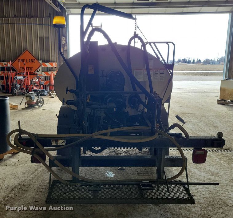 image for item EA2845 2005 Etnyre M4987 pothole patcher