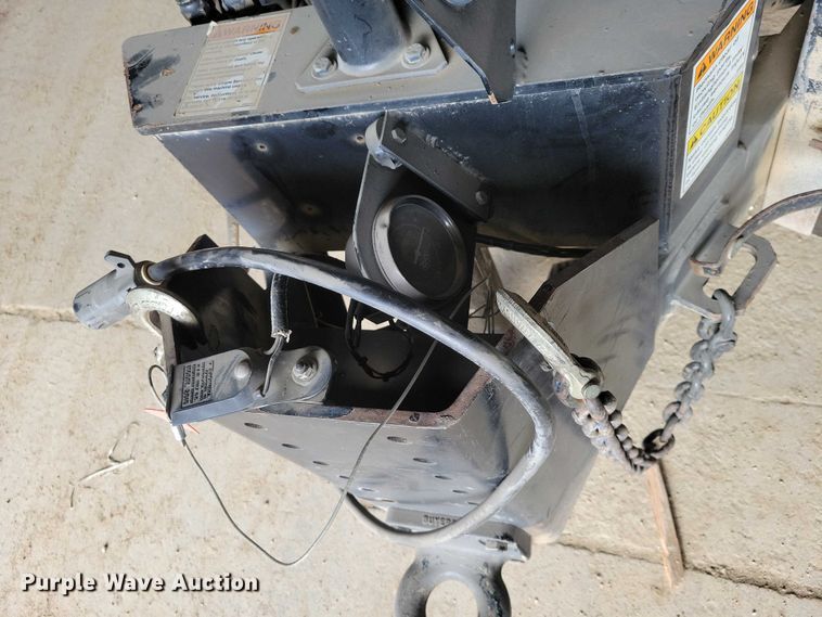 image for item EA2845 2005 Etnyre M4987 pothole patcher