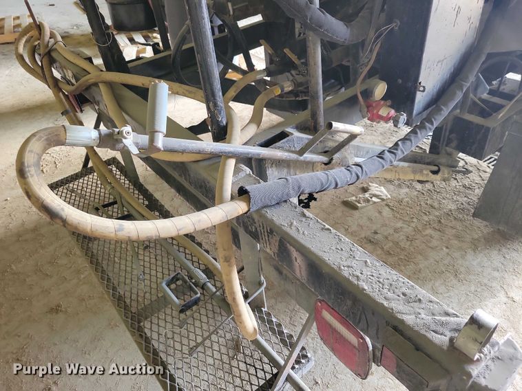 image for item EA2845 2005 Etnyre M4987 pothole patcher