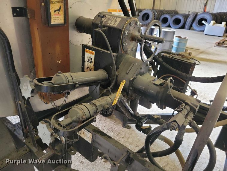 image for item EA2845 2005 Etnyre M4987 pothole patcher