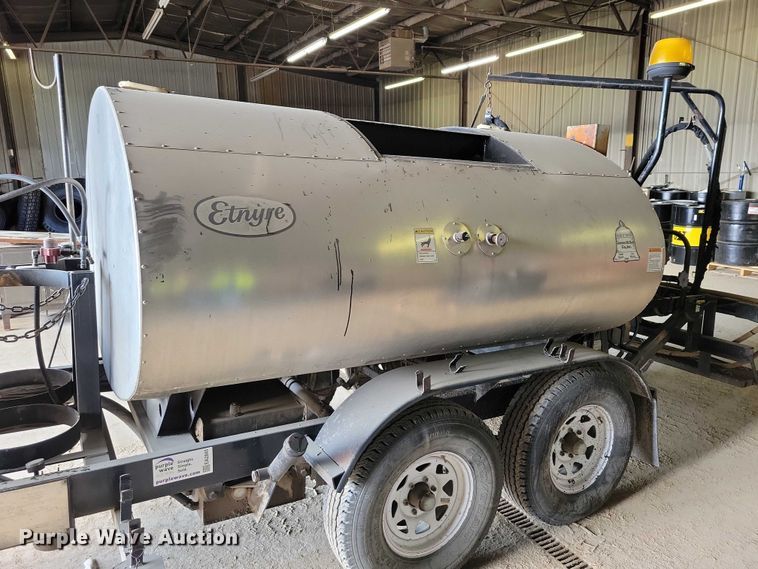 image for item EA2845 2005 Etnyre M4987 pothole patcher