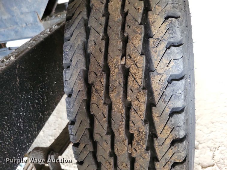 image for item EA2845 2005 Etnyre M4987 pothole patcher