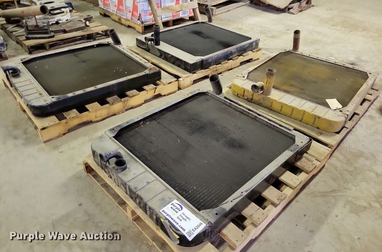 image for item EA2846 (4) radiators