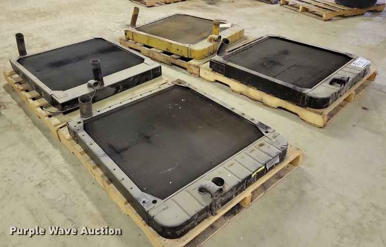 image for item EA2846 (4) radiators