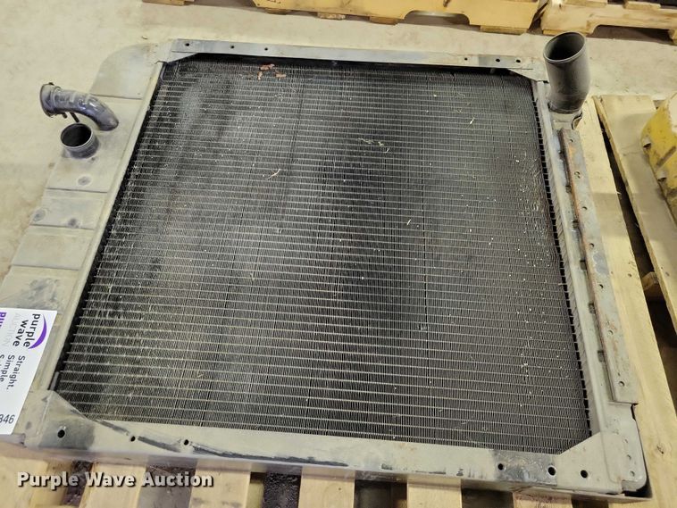 image for item EA2846 (4) radiators