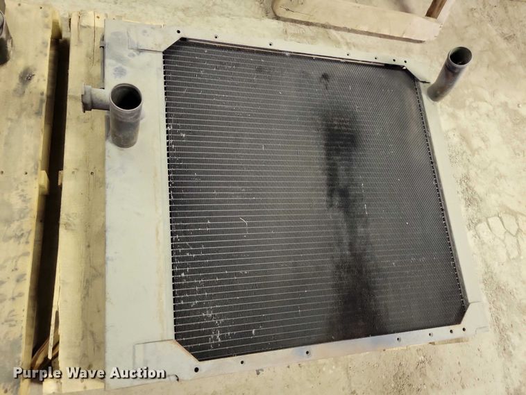 image for item EA2846 (4) radiators