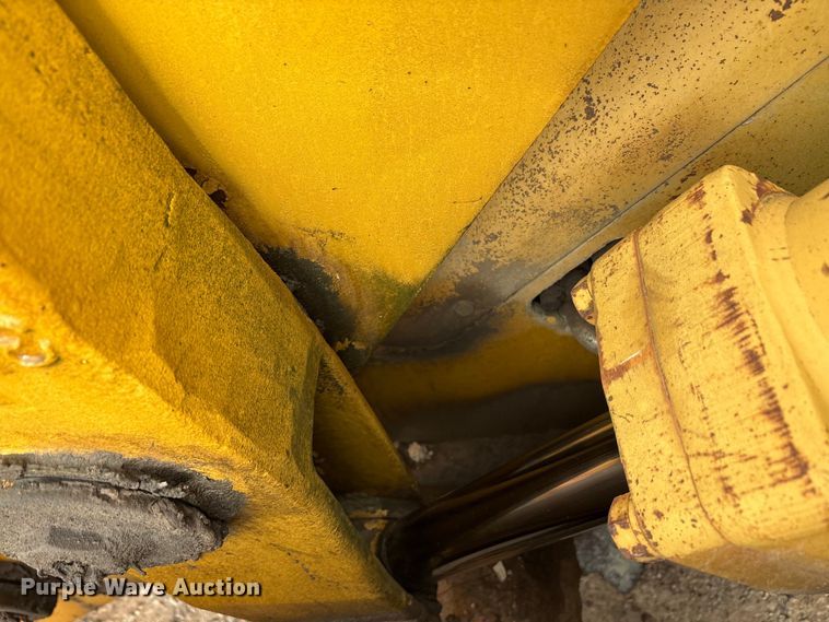 image for item EA7908 1973 Caterpillar 950 wheel loader