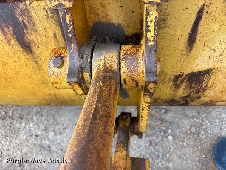 image for item EA7908 1973 Caterpillar 950 wheel loader