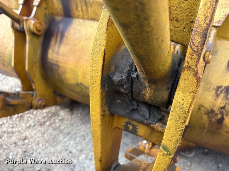 image for item EA7908 1973 Caterpillar 950 wheel loader