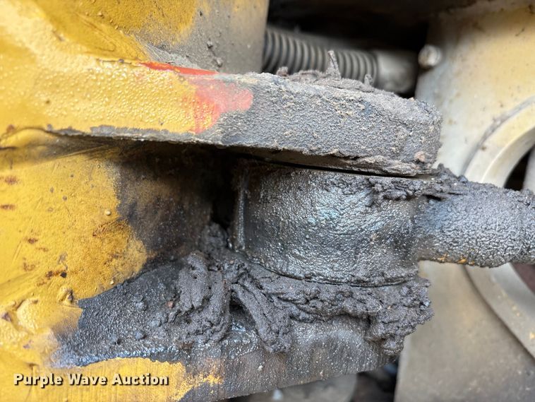 image for item EA7908 1973 Caterpillar 950 wheel loader