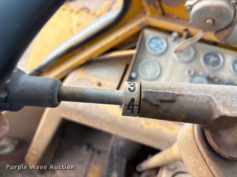 image for item EA7908 1973 Caterpillar 950 wheel loader